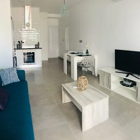 7 * Pilar de la Horadada